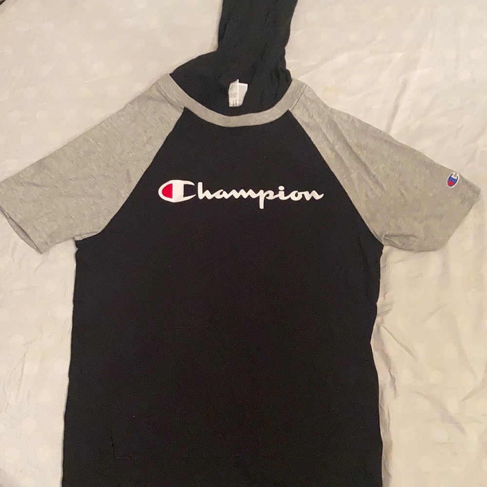 Champion Short Sleeve Shirt with Hood Small